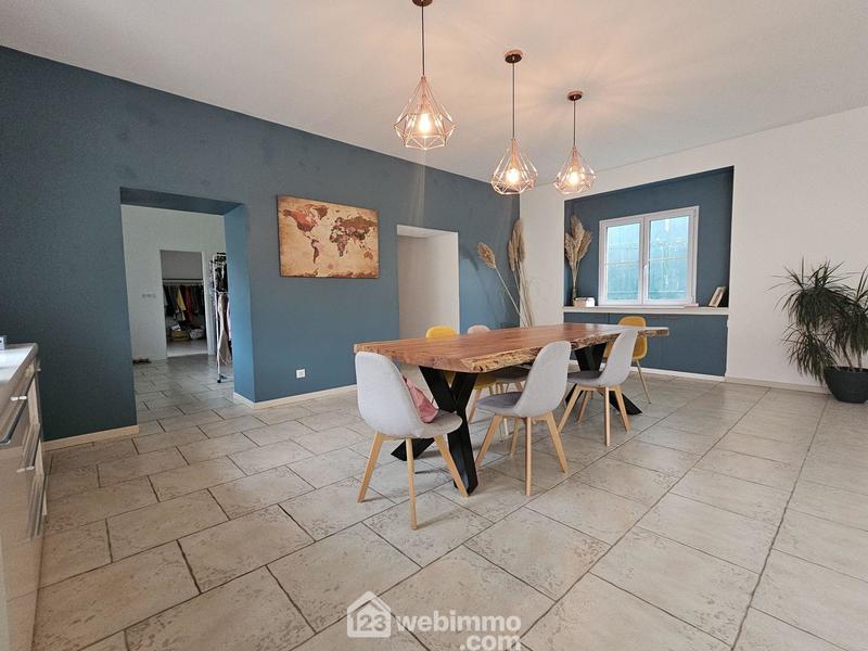 Maison - 309 m² - 8 pièces