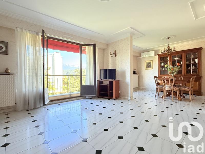 Appartement - 109 m² - 5 pièces