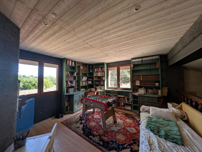 Maison - 231 m² - 5 pièces