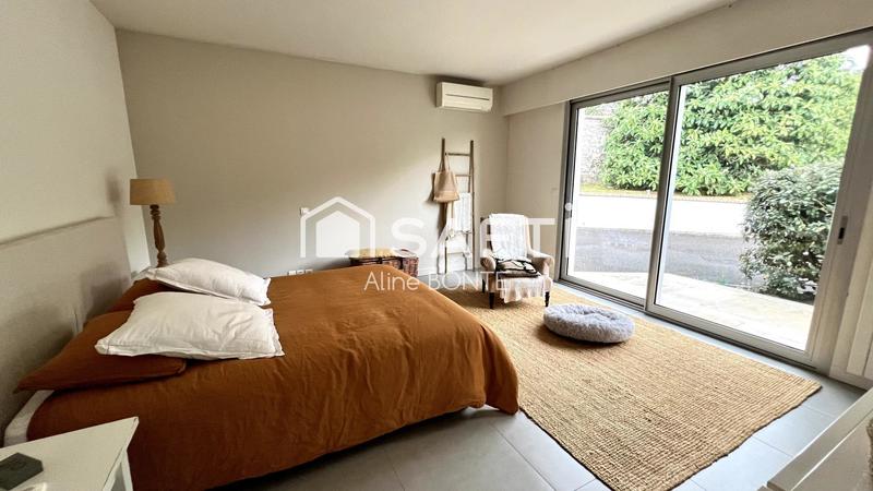 Maison - 312 m² - 7 pièces