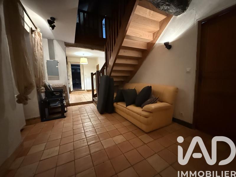 Maison - 250 m² - 7 pièces