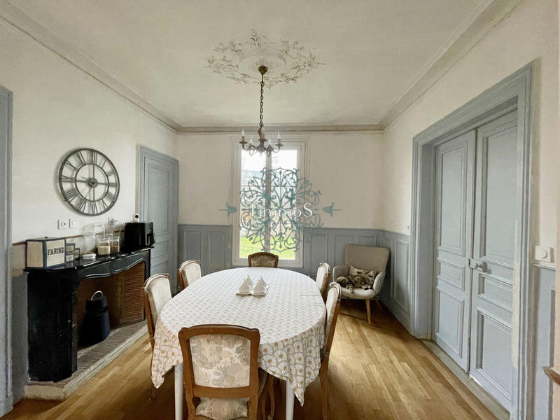 Maison bourgeoise - 198 m² - 10 pièces