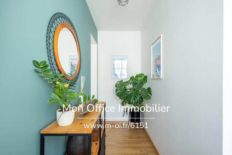 Appartement - 60 m² - 2 pièces