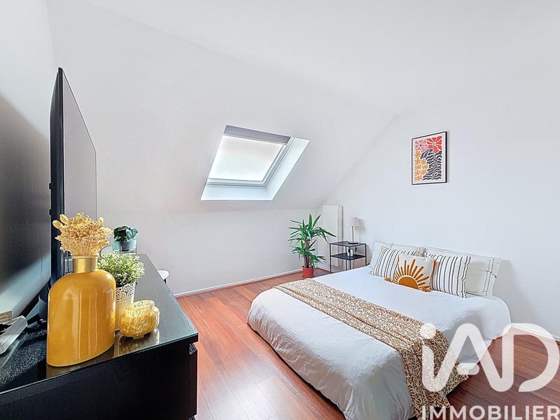 Maison - 172 m² - 8 pièces