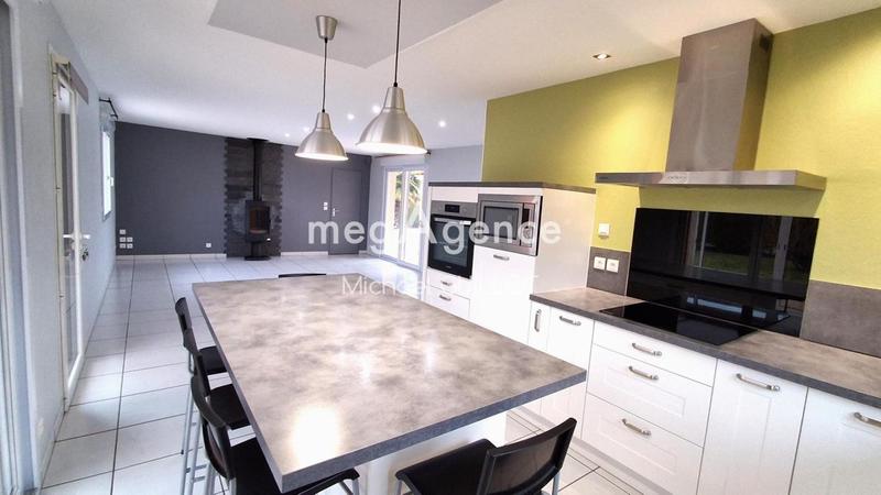 Maison traditionnelle - 94 m² - 5 pièces