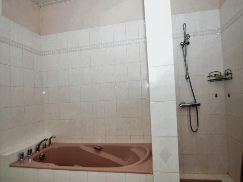 Propriété - 176 m² - 6 pièces