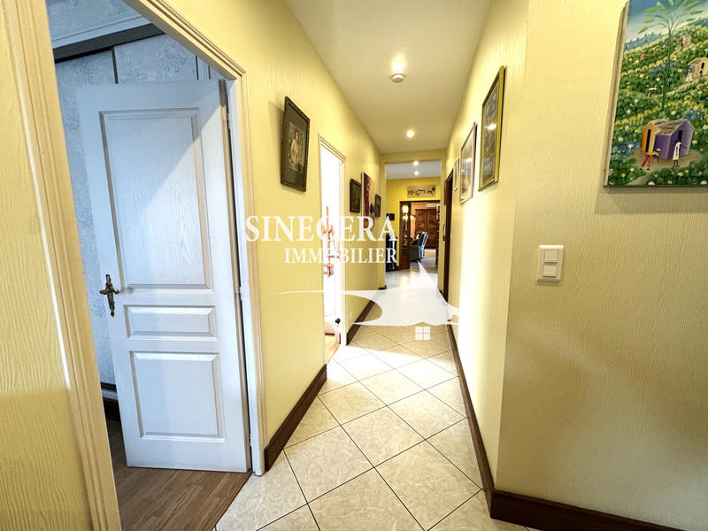 Maison - 151 m² - 5 pièces