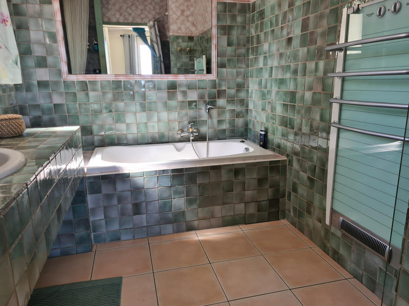 Maison - 200 m² - 6 pièces