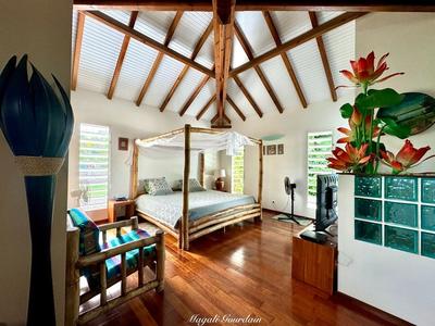 Propriété - 292 m² - 8 pièces