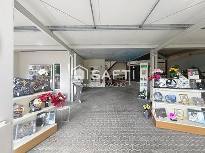 Local commercial - 295 m² - 10 pièces