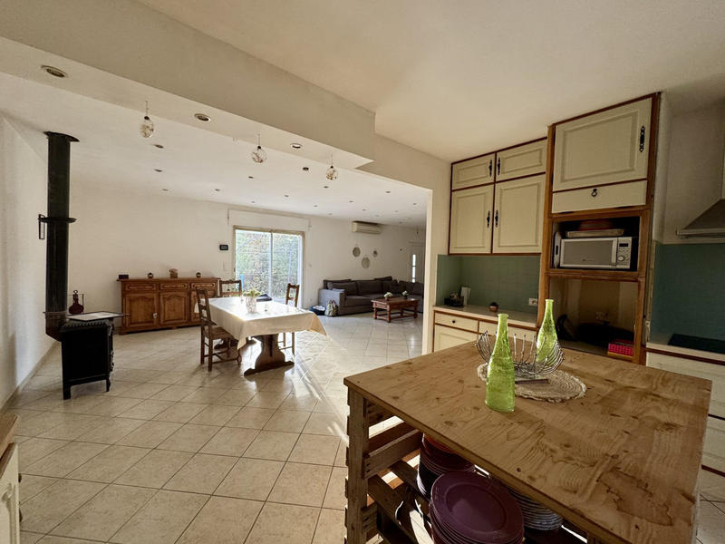 Villa - 182 m² - 6 pièces