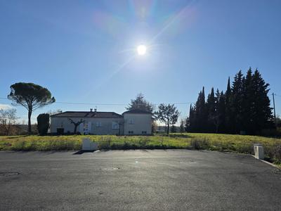 Terrain constructible - 816 m²