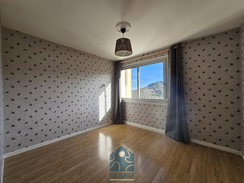 Appartement - 83 m² - 4 pièces