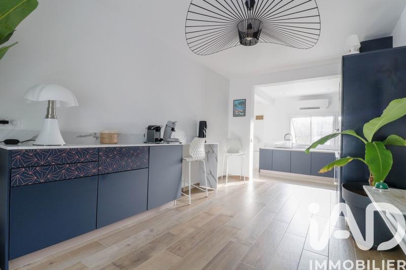 Maison - 210 m² - 7 pièces