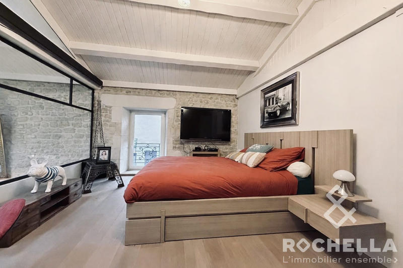 Maison ancienne - 195 m² - 5 pièces