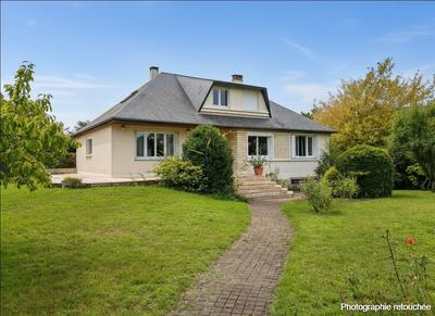 Maison traditionnelle - 154 m² - 6 pièces