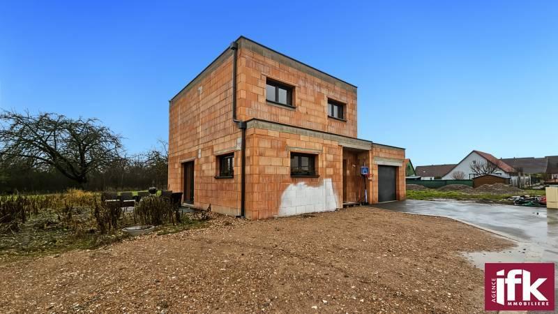 Maison - 110 m² - 5 pièces