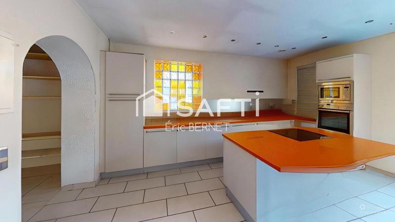 Maison - 135 m² - 8 pièces