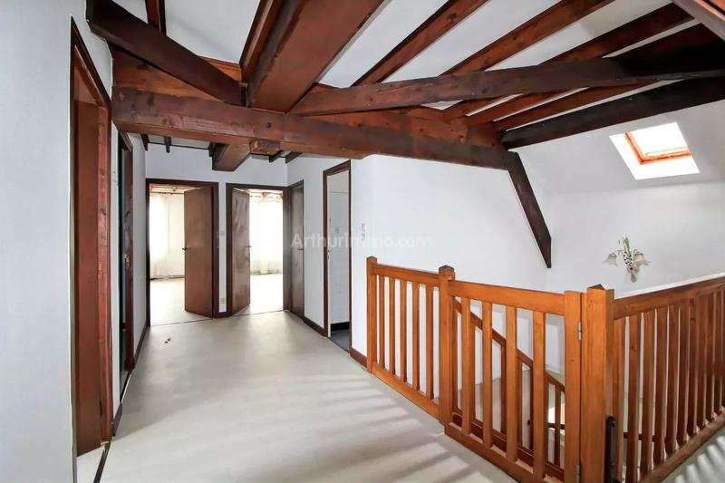 Maison - 202 m² - 7 pièces