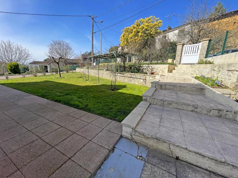 Maison - 205 m² - 4 pièces