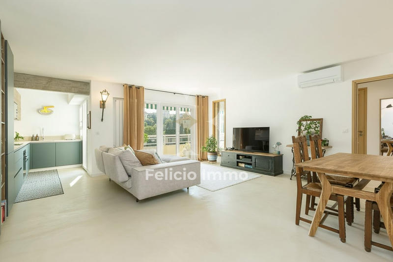 Appartement - 81 m² - 4 pièces