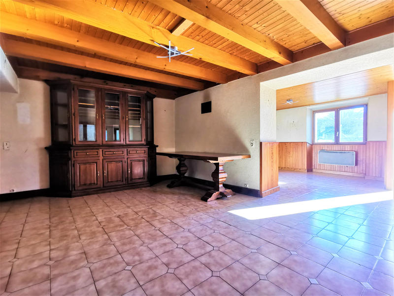 Maison - 140 m² - 6 pièces