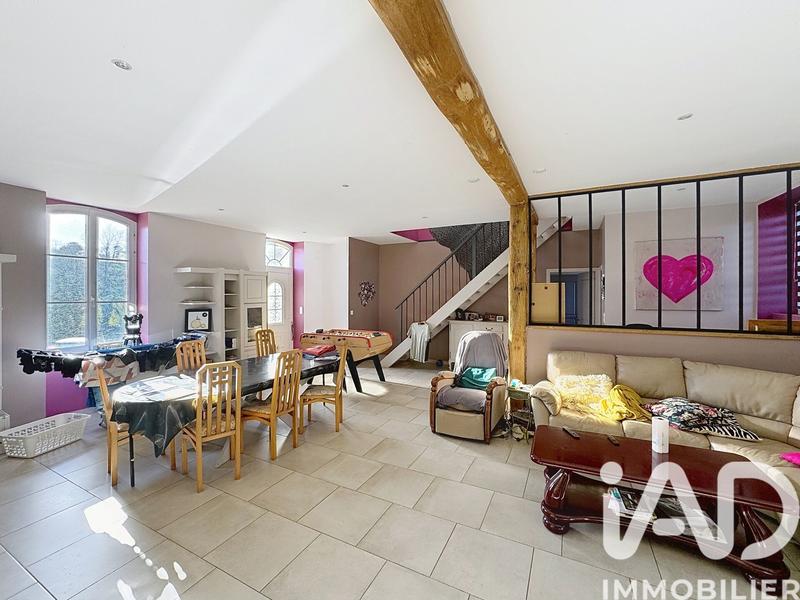 Maison - 245 m² - 5 pièces