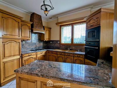 Maison - 158 m² - 7 pièces