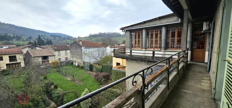 Maison de village - 242 m² - 10 pièces