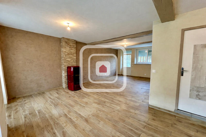 Maison - 211 m² - 8 pièces