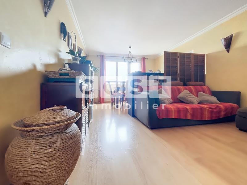 Appartement - 90 m² - 4 pièces