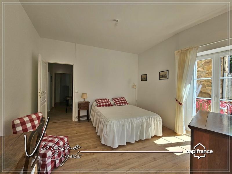 Maison - 147 m² - 6 pièces