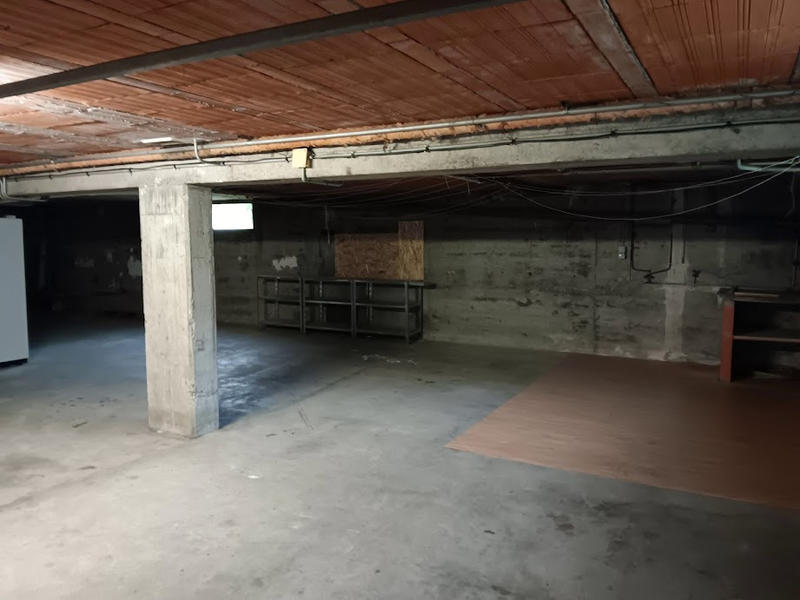 Maison - 180 m² - 6 pièces