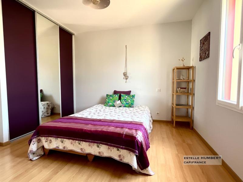 Maison - 223 m² - 8 pièces