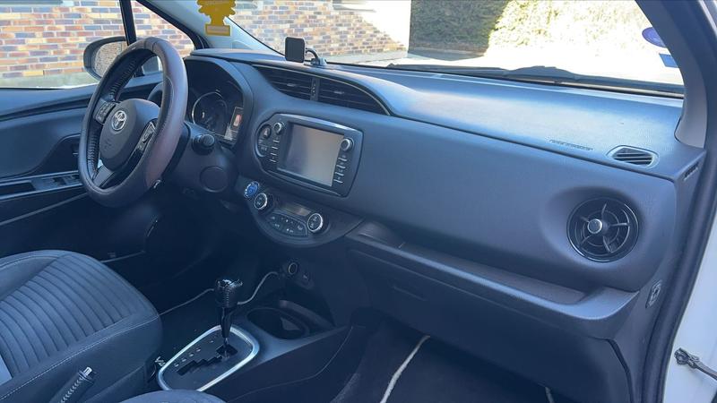 Toyota Yaris 1.5 Vvt-i 100h Hybrid E-Cvt Dynamic - Automatique
