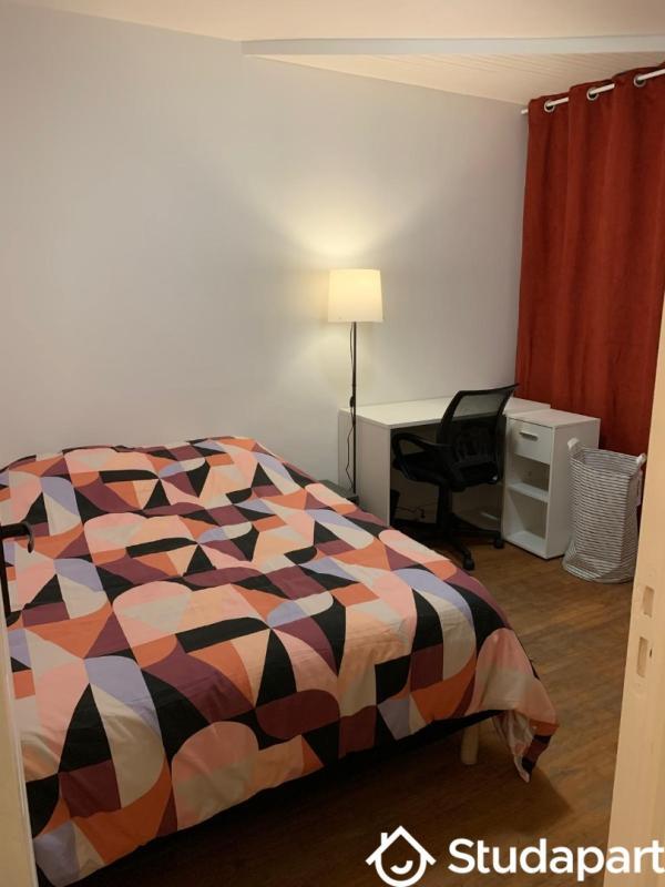 Chambre - 15 m² - 1 pièce