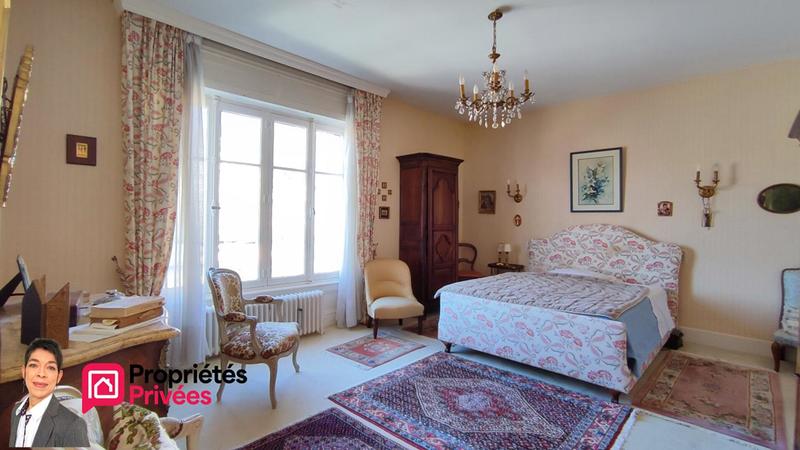 Maison - 320 m² - 14 pièces