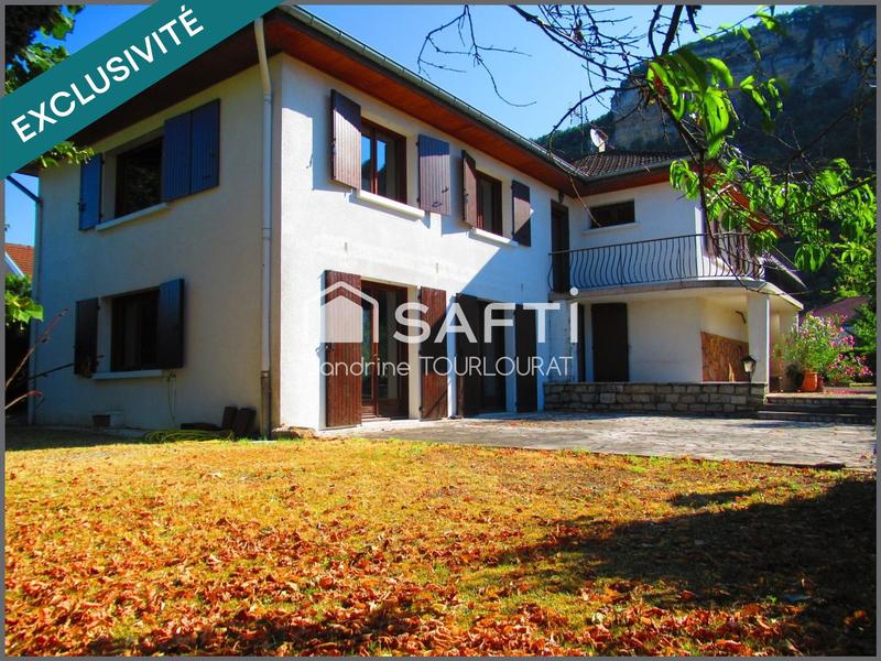 Maison - 185 m² - 6 pièces