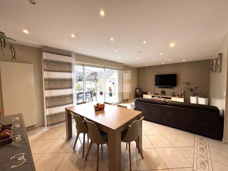 Maison traditionnelle - 135 m² - 6 pièces