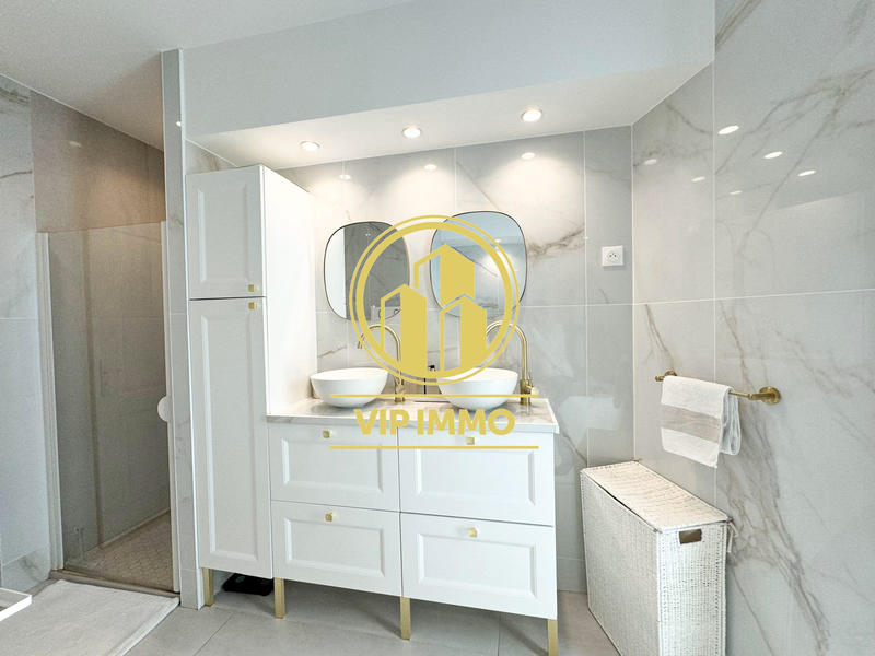 Maison contemporaine - 160 m² - 8 pièces