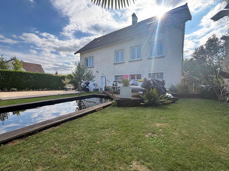 Maison - 153 m² - 6 pièces