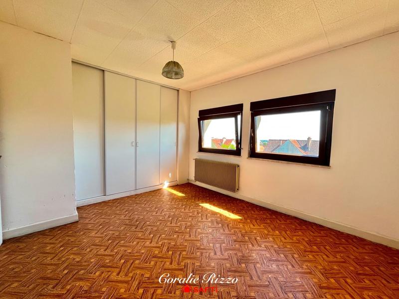 Maison - 105 m² - 5 pièces