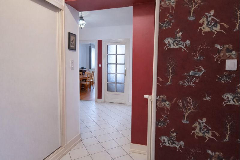 Appartement - 95 m² - 4 pièces