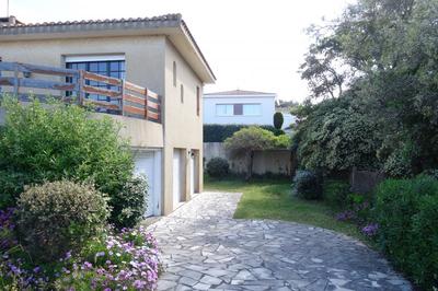Villa - 268 m² - 6 pièces