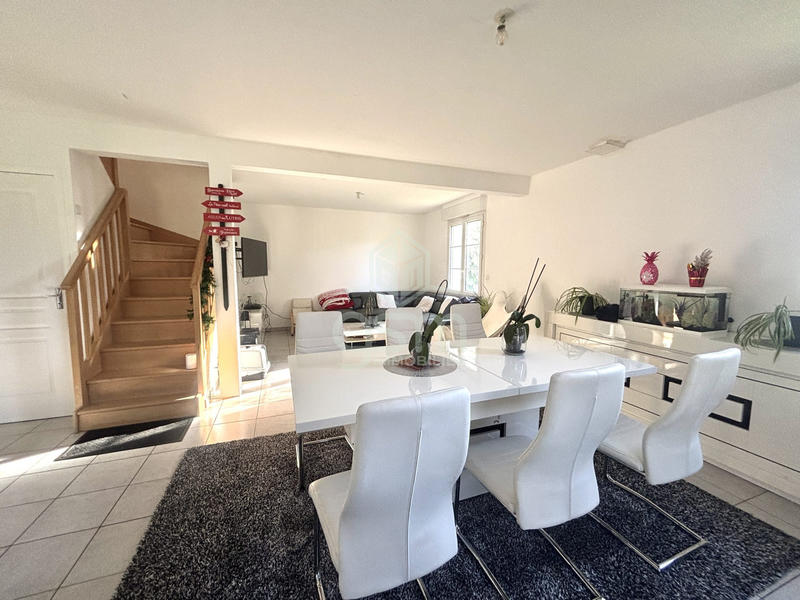 Maison - 108 m² - 5 pièces