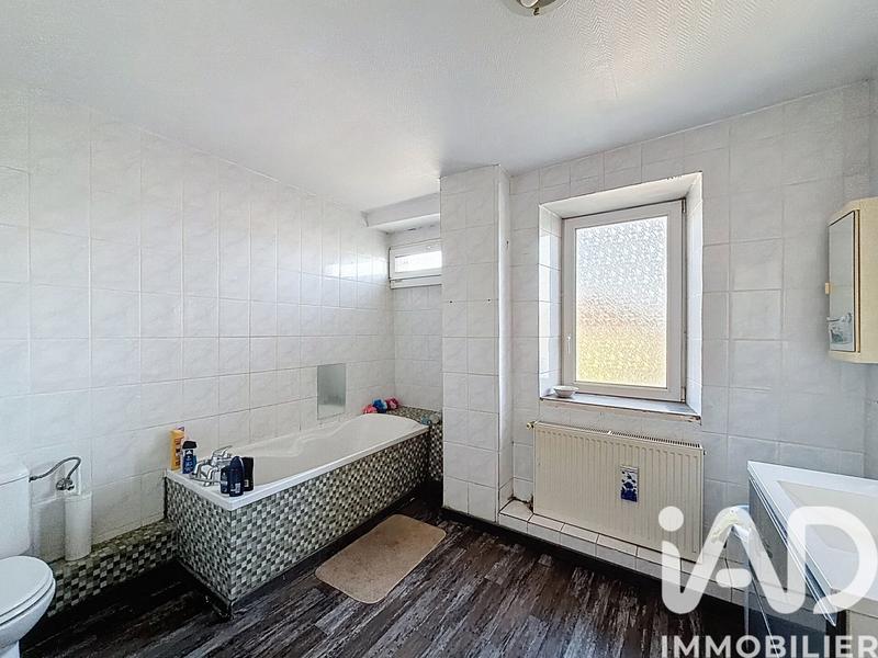 Maison - 204 m² - 6 pièces