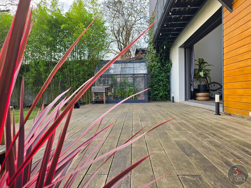 Maison contemporaine - 188 m² - 6 pièces