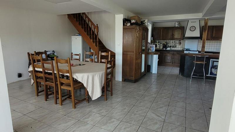 Maison - 185 m² - 6 pièces