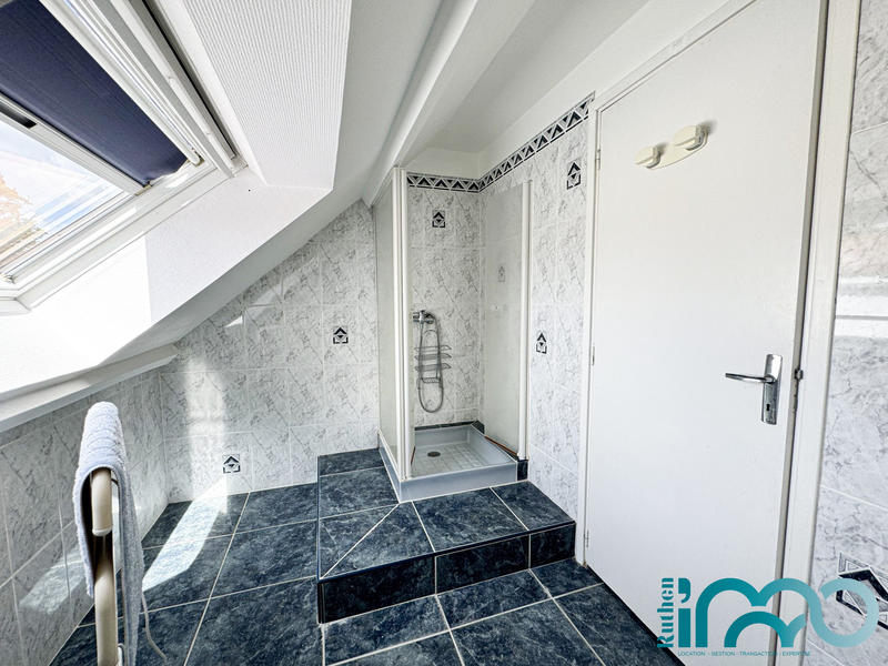 Maison - 177 m² - 7 pièces