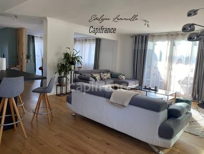 Maison - 197 m² - 7 pièces